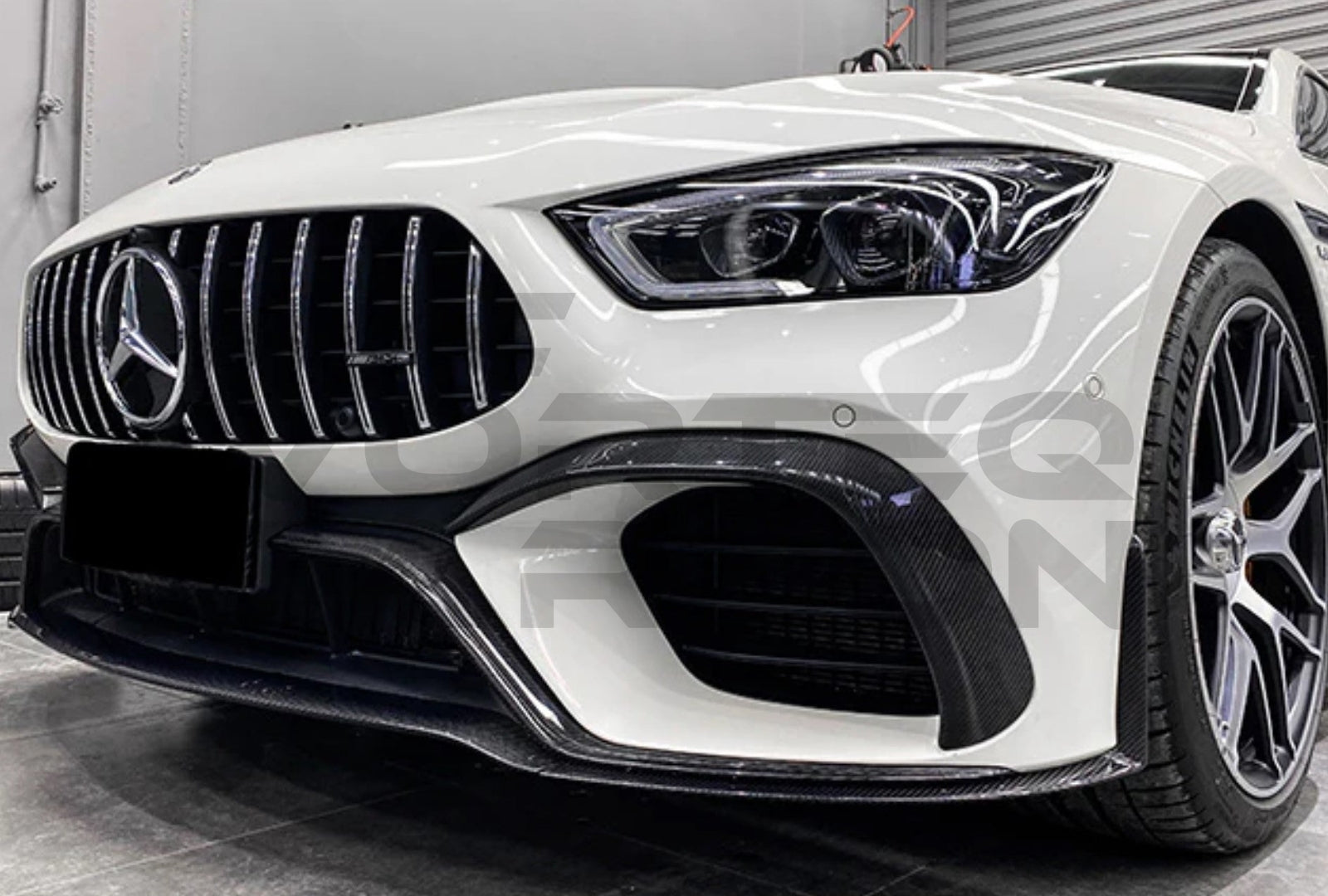 Carbon Fiber Middle Front Lip Mercedes Benz AMG GT63/S 4Door Coupe X290 (2019 2024).