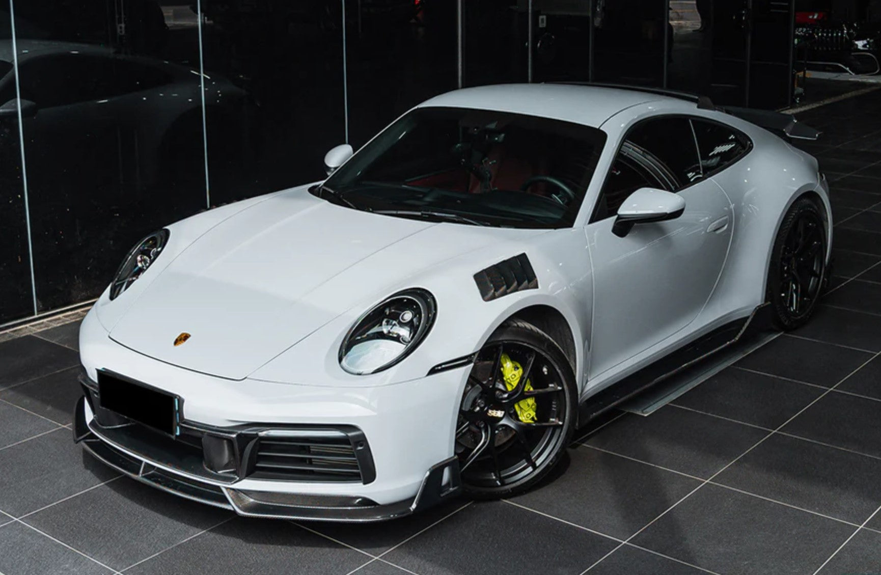 Carbon Fiber Front Middle Grille - Porsche 911 992.1 Carrera (2019-2023)