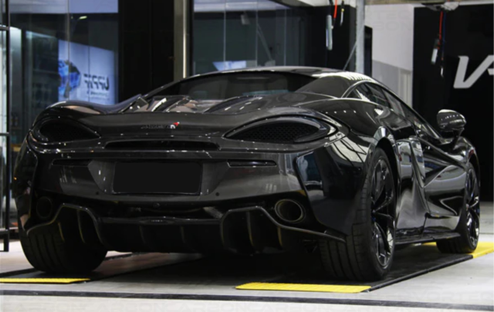 Carbon Fiber Performance Rear Diffuser - McLaren 570S/570GT/540C