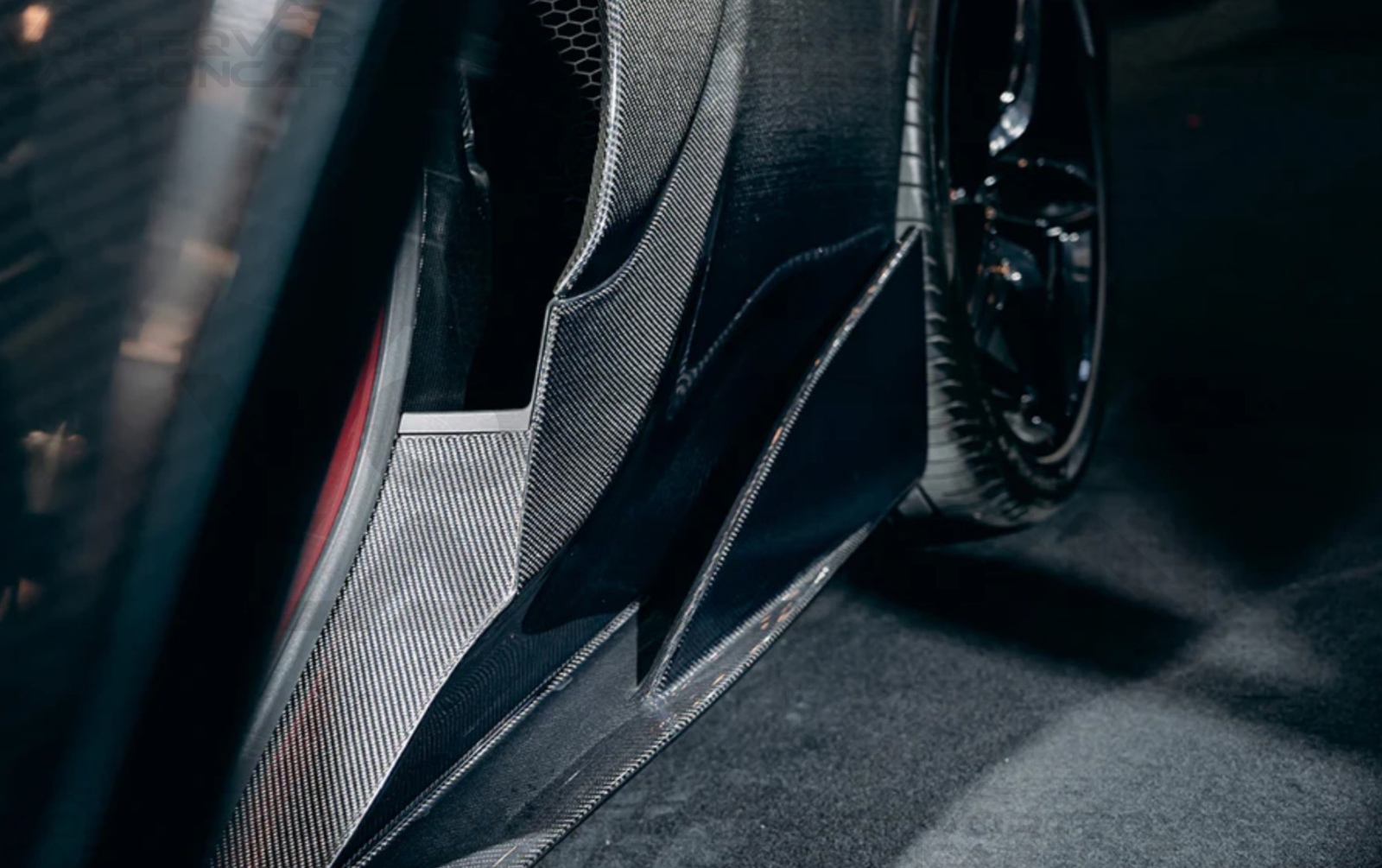 Carbon Fiber Rear Side Skirts - McLaren 600LT