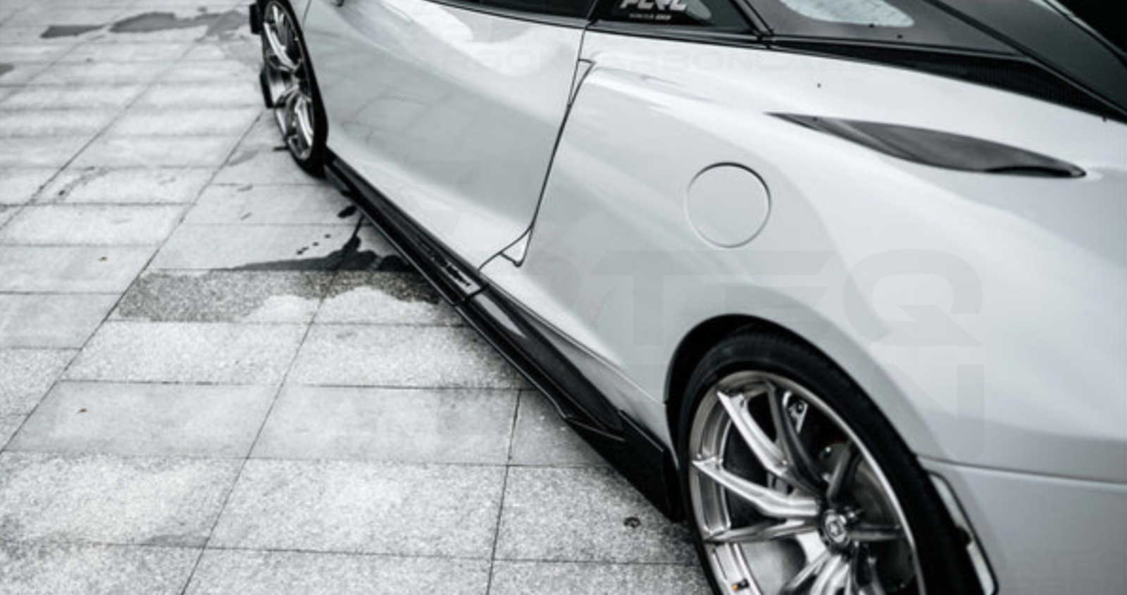 vorteq carbon fiber mclaren gt wp style side skirts