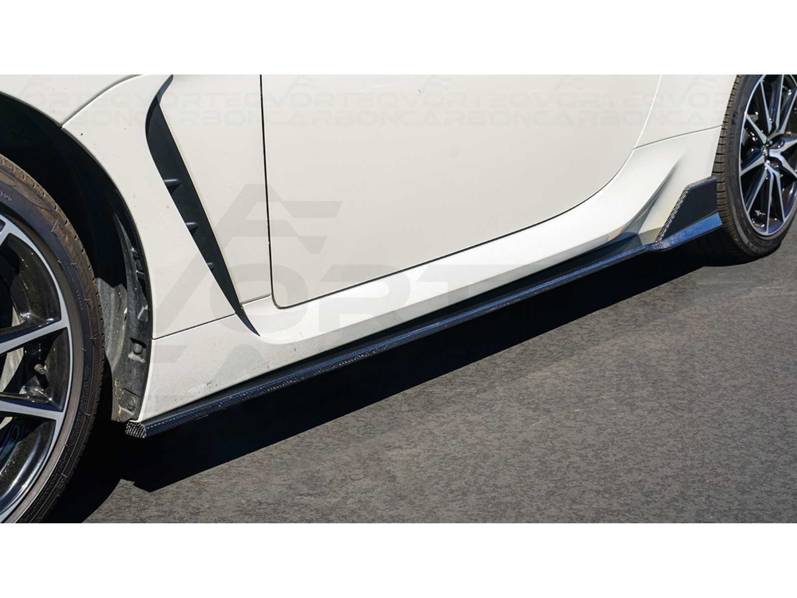 Carbon Fiber R Style Side Skirts - Toyota GR86 / Subaru BRZ (ZN8/ZD8)