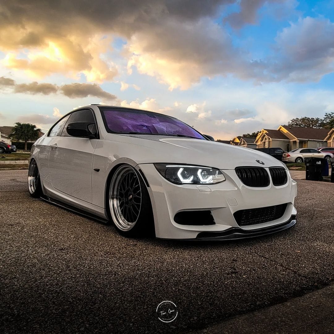 Gloss Black Front Kidney Grilles (Dual Slat) - BMW E92 E93