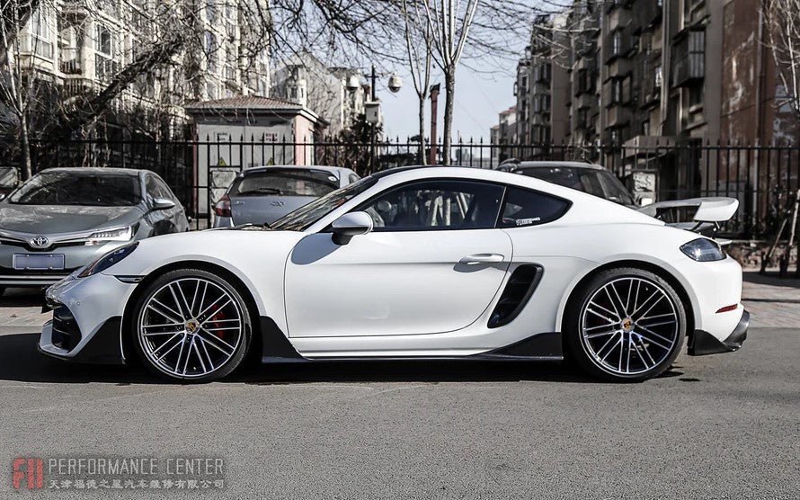 Carbon Fiber Side Skirts - Porsche 718 Cayman/Boxster (2016-2023)