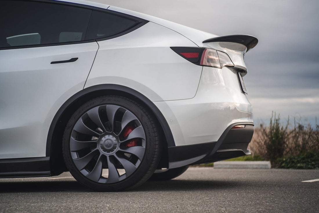 Carbon Fiber Trunk Spoiler V Style - Tesla Model Y