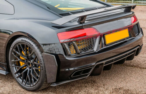 Carbon Fiber Rear Vents - Audi R8
