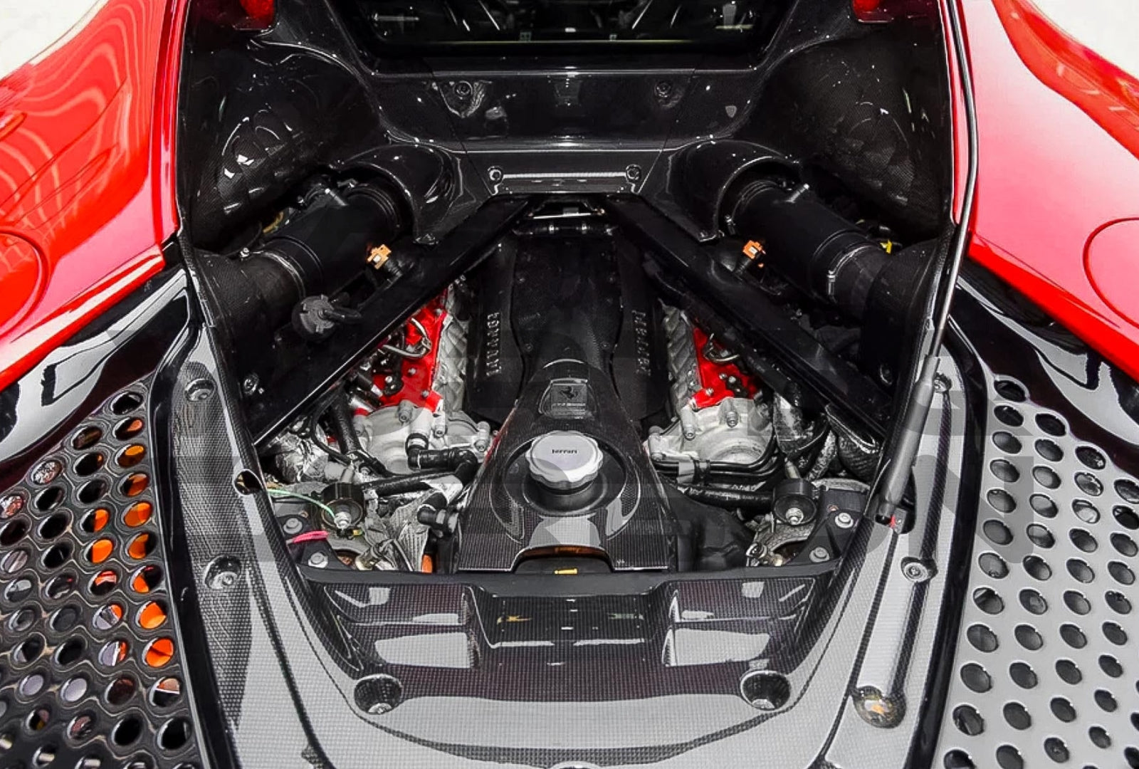 Carbon Fiber Engine Trim Cover Kit Ferrari SF90 Stradale (2020 UP)
