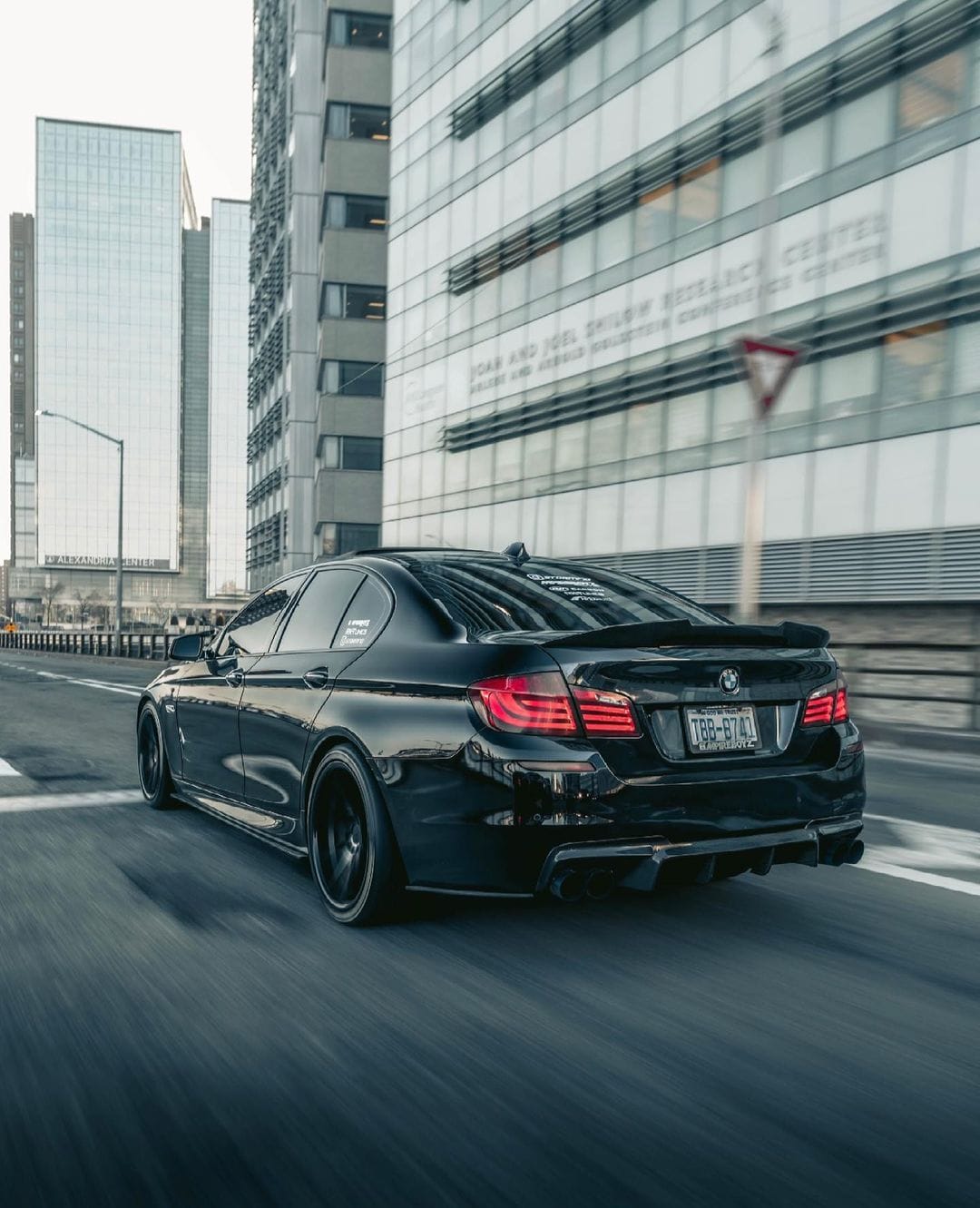 Carbon Fiber Trunk Spoiler PSM High Kick Style - BMW F10